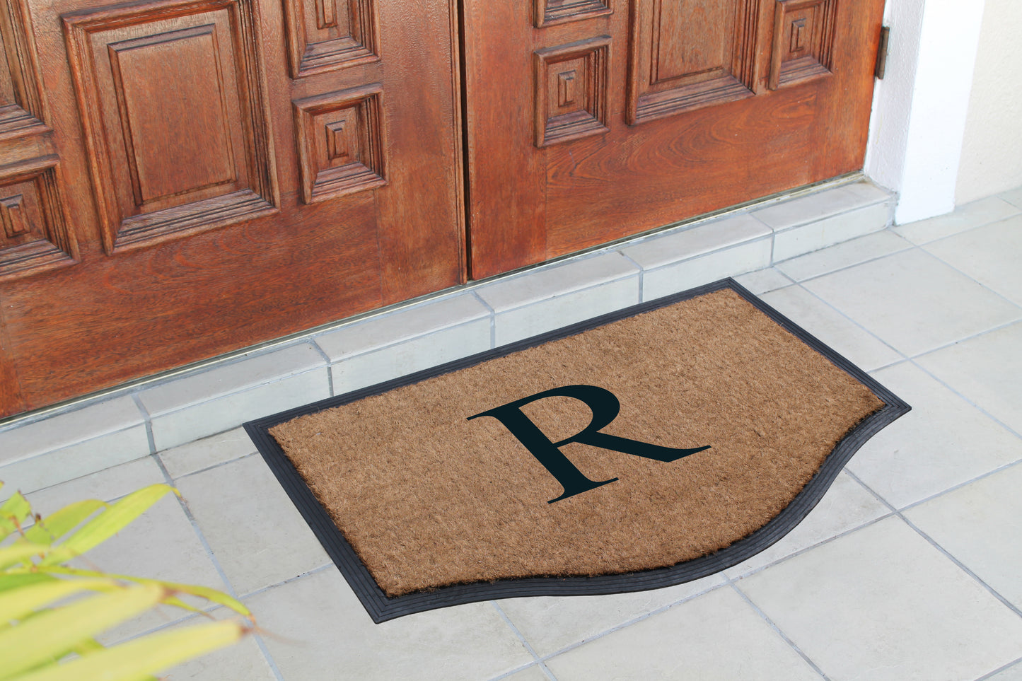 R