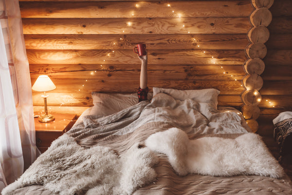 How to Create the Coziest Bed This Winter