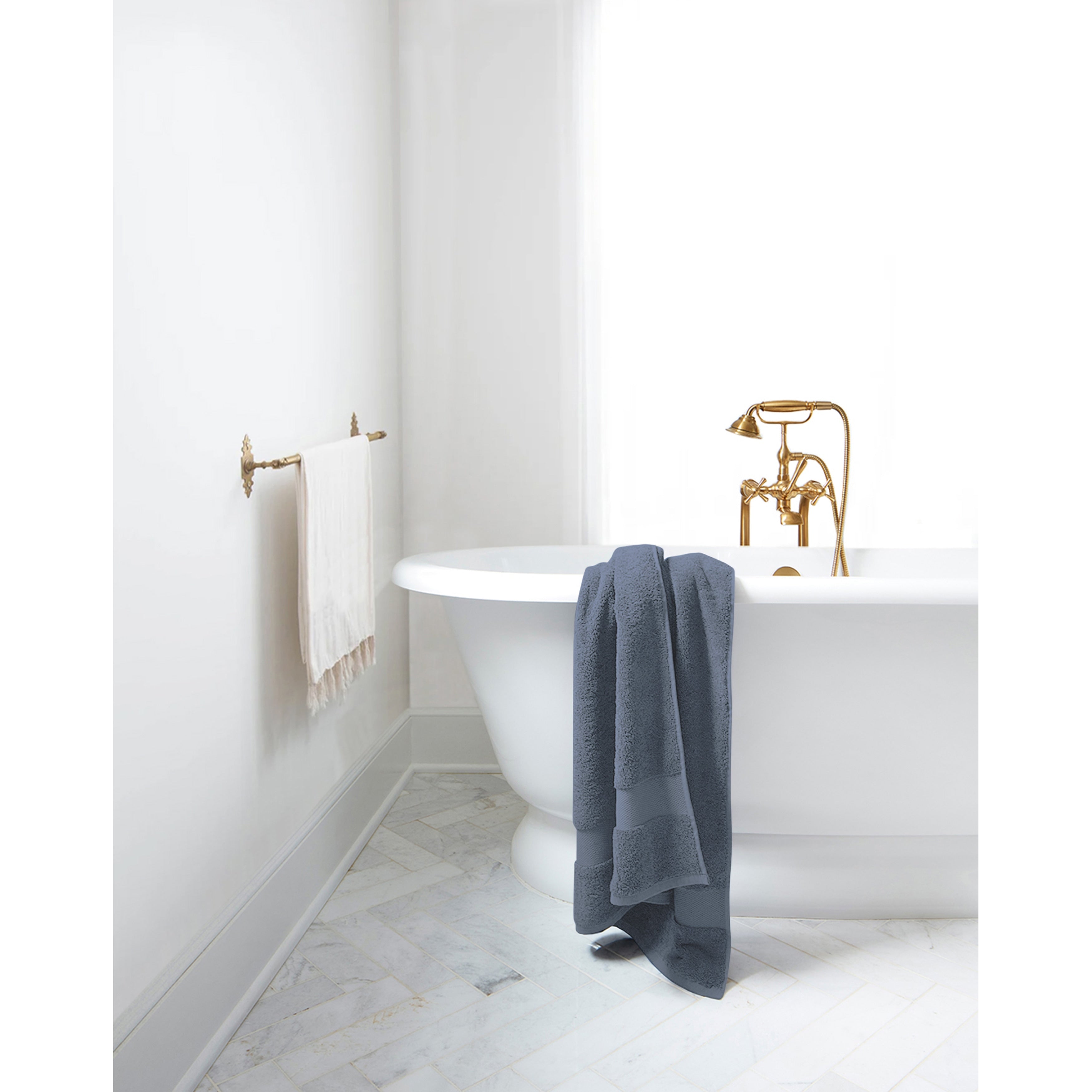Delara Organic Cotton Luxuriously Plush Bath Sheet, GOTS & Oeko-TEX Certified, Soft, Quick Dry & Ultra-Absorbent 36"x70"