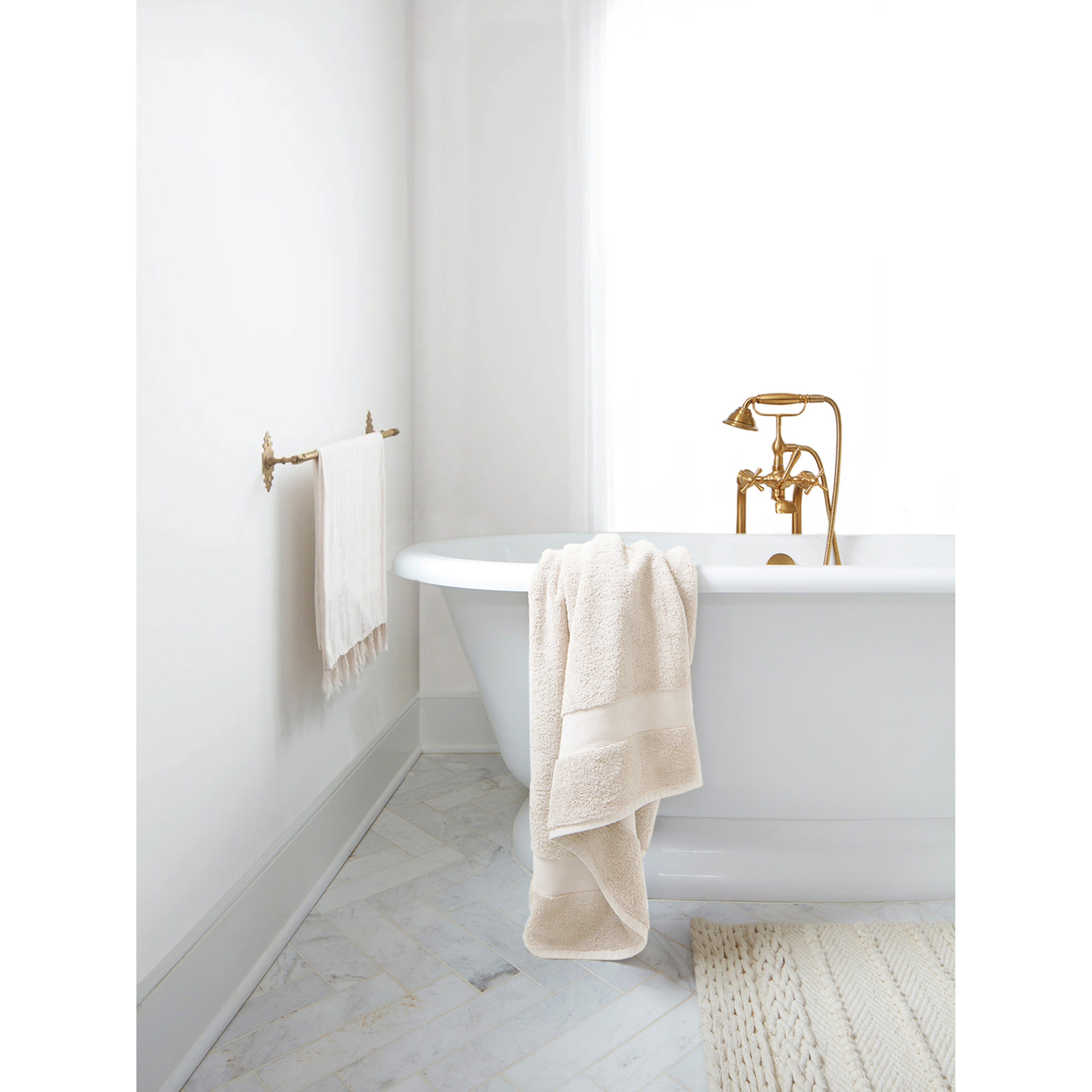 Delara Organic Cotton Luxuriously Plush Bath Sheet, GOTS & Oeko-TEX Certified, Soft, Quick Dry & Ultra-Absorbent 36"x70"