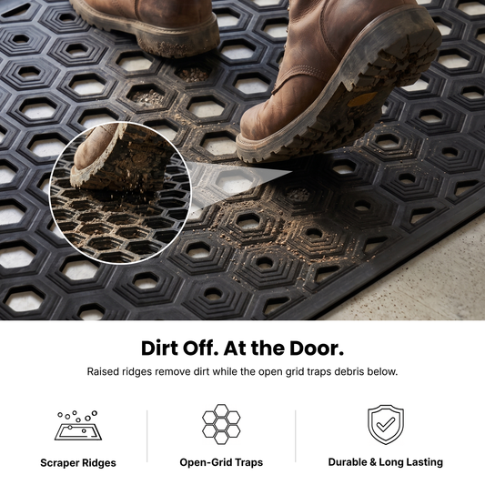 Open grid outdoor rubber entry mat for water drainage