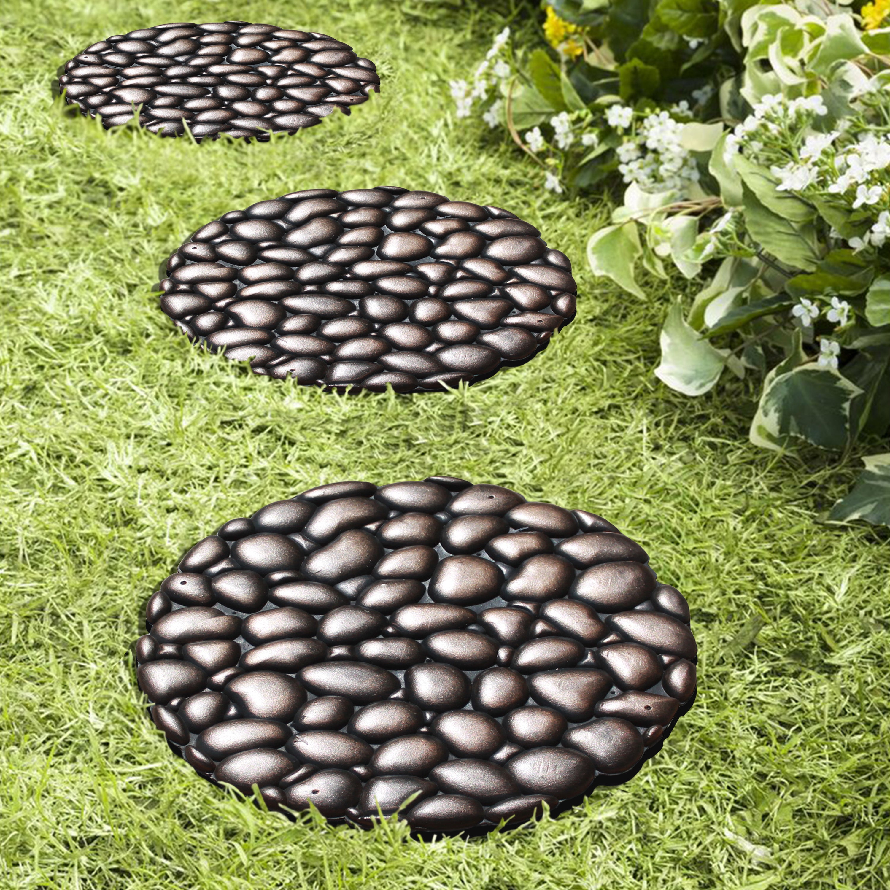Non-slip decorative stepping stones for outdoor garden path