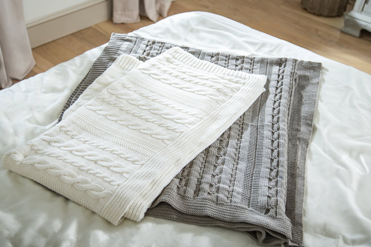 Delara Organic Cotton Throw Blanket 50x70 inches, GOTS Certified Cable Knitted Throws Blanket for Sofa Couch Bed