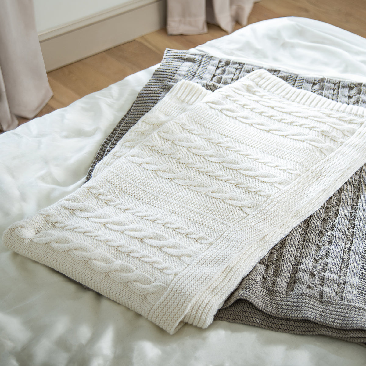 Delara Organic Cotton Throw Blanket 50x70 inches, GOTS Certified Cable Knitted Throws Blanket for Sofa Couch Bed