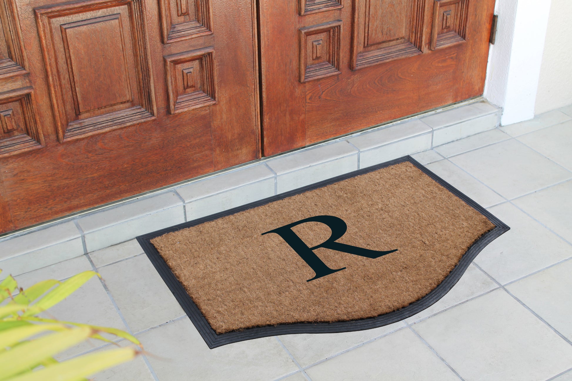 R