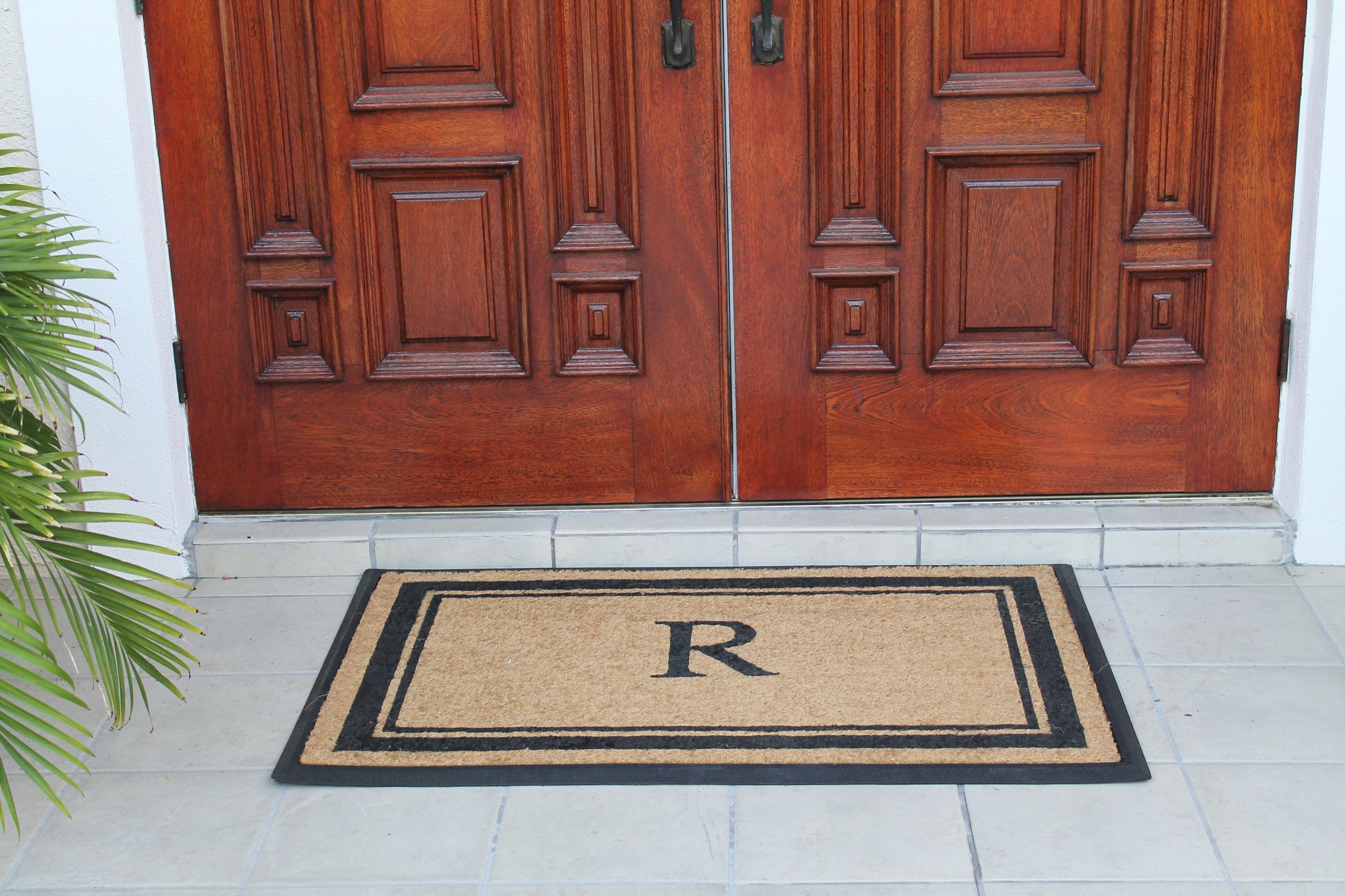 R
